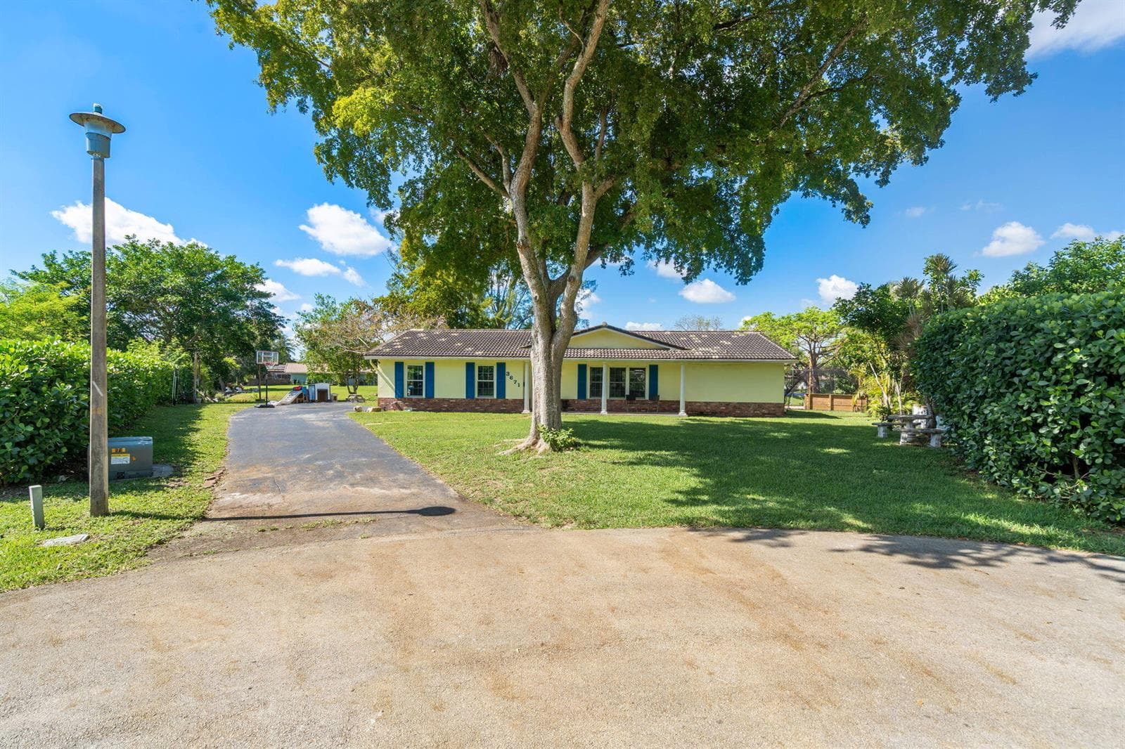 3671 NW 98TH Terrace, Coral Springs FL 33065 photo 2