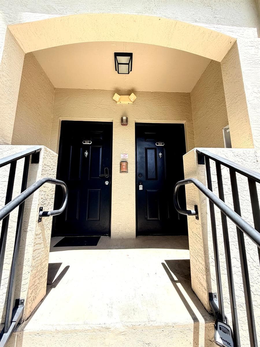 5840 W SAMPLE Road # 303, Coral Springs FL 33067 photo 3