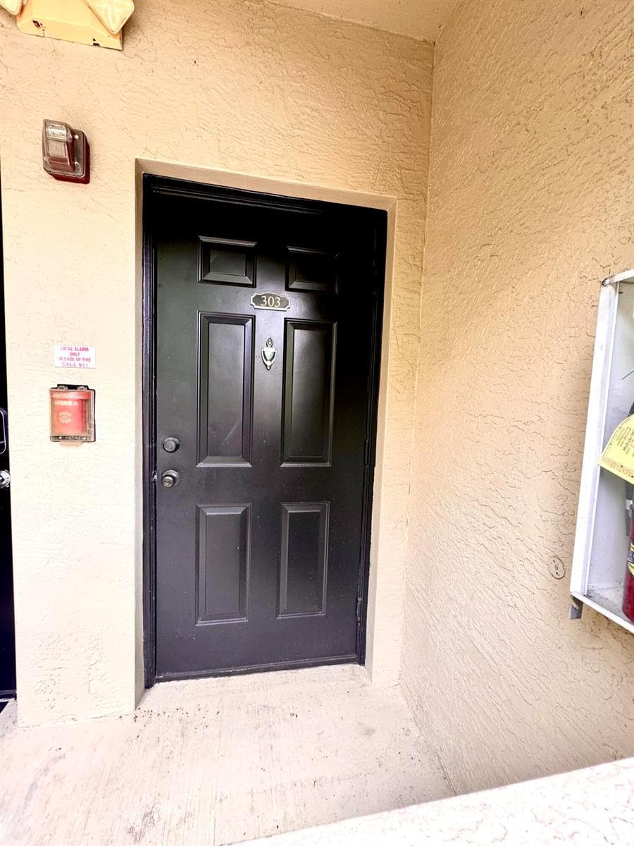 5840 W SAMPLE Road # 303, Coral Springs FL 33067 photo 4