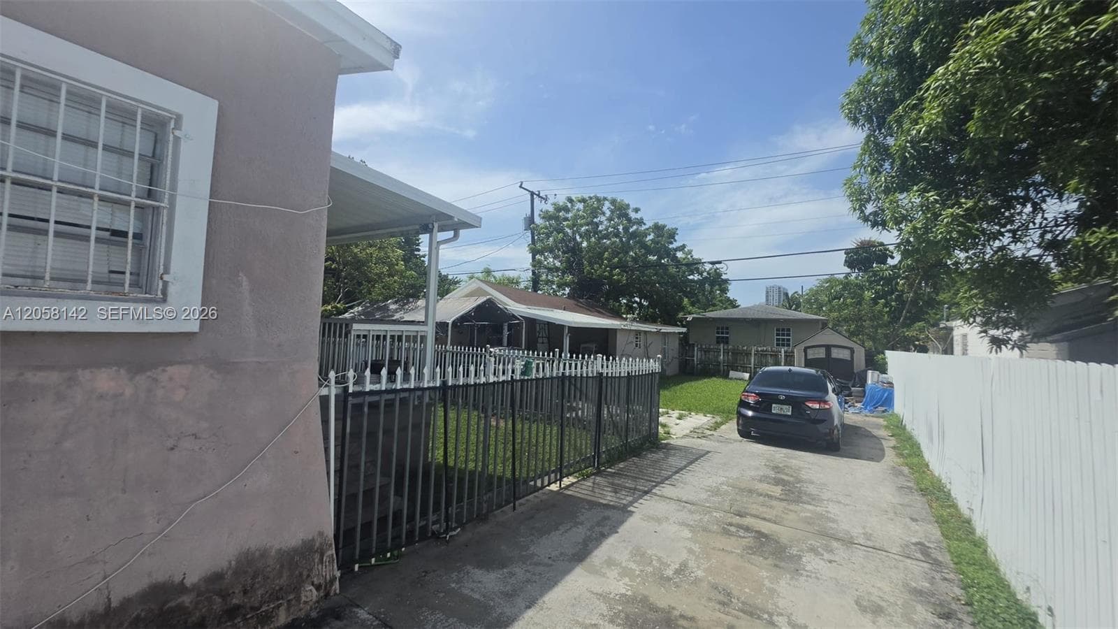1888 NW 18th St, Miami FL 33125 photo 3