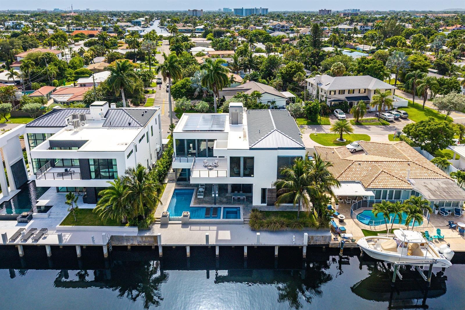 1650 E Terra Mar Drive, Lauderdale By The Sea FL 33062 photo 3