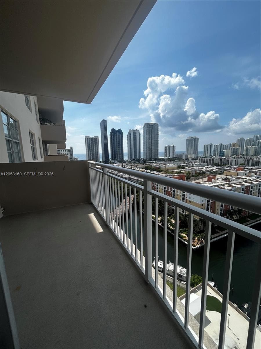 250 174th St # 2102, Sunny Isles Beach FL 33160 photo 4
