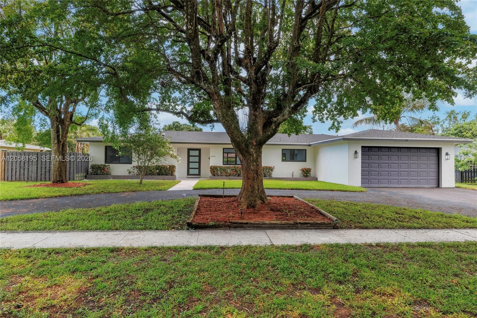 6940 NW 6TH ST, Plantation FL 33317 photo 4