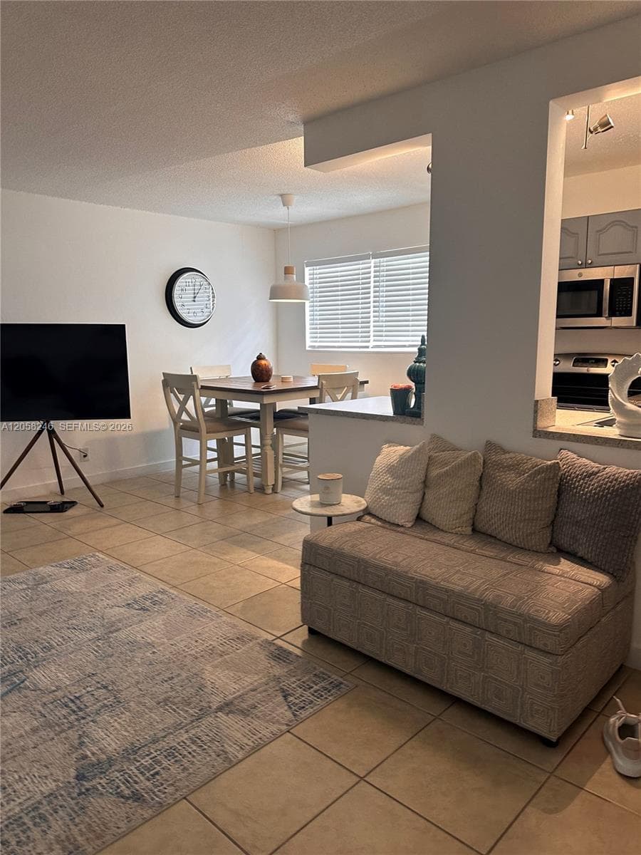 1100 NE 1st Ct # 103, Hallandale Beach FL 33009 photo 3