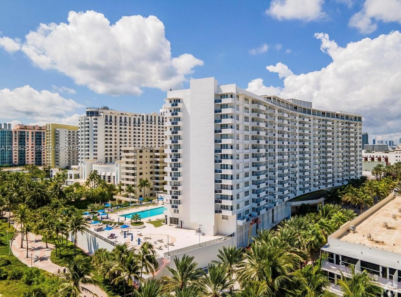 100 Lincoln Rd # 602, Miami Beach FL 33139 photo 2