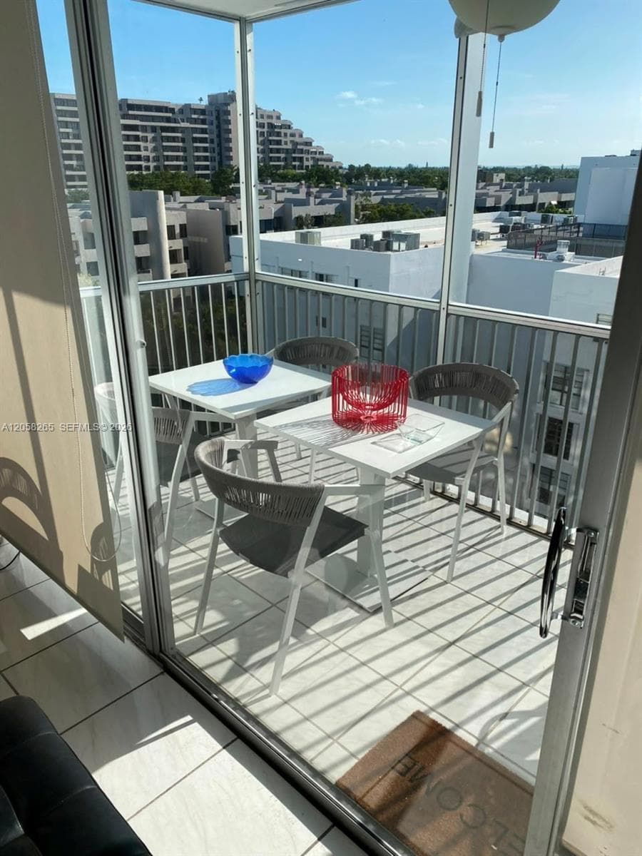 150 Ocean Lane Dr # 8B, Key Biscayne FL 33149 photo 3