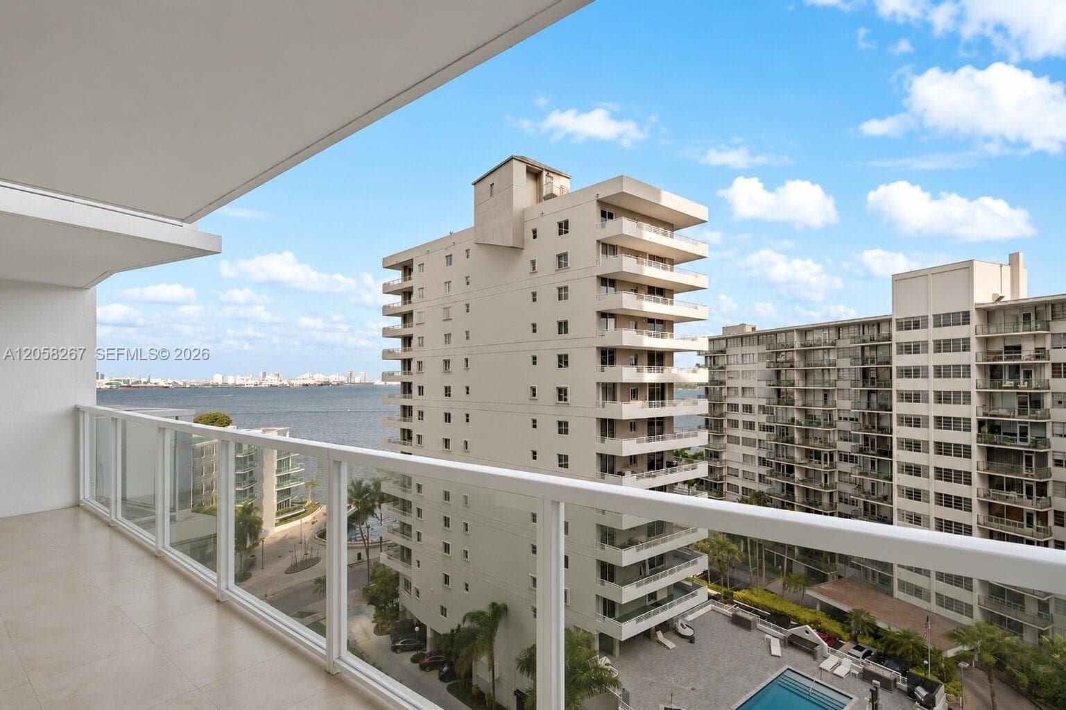 218 SE 14th St # 1203, Miami FL 33131 photo 3