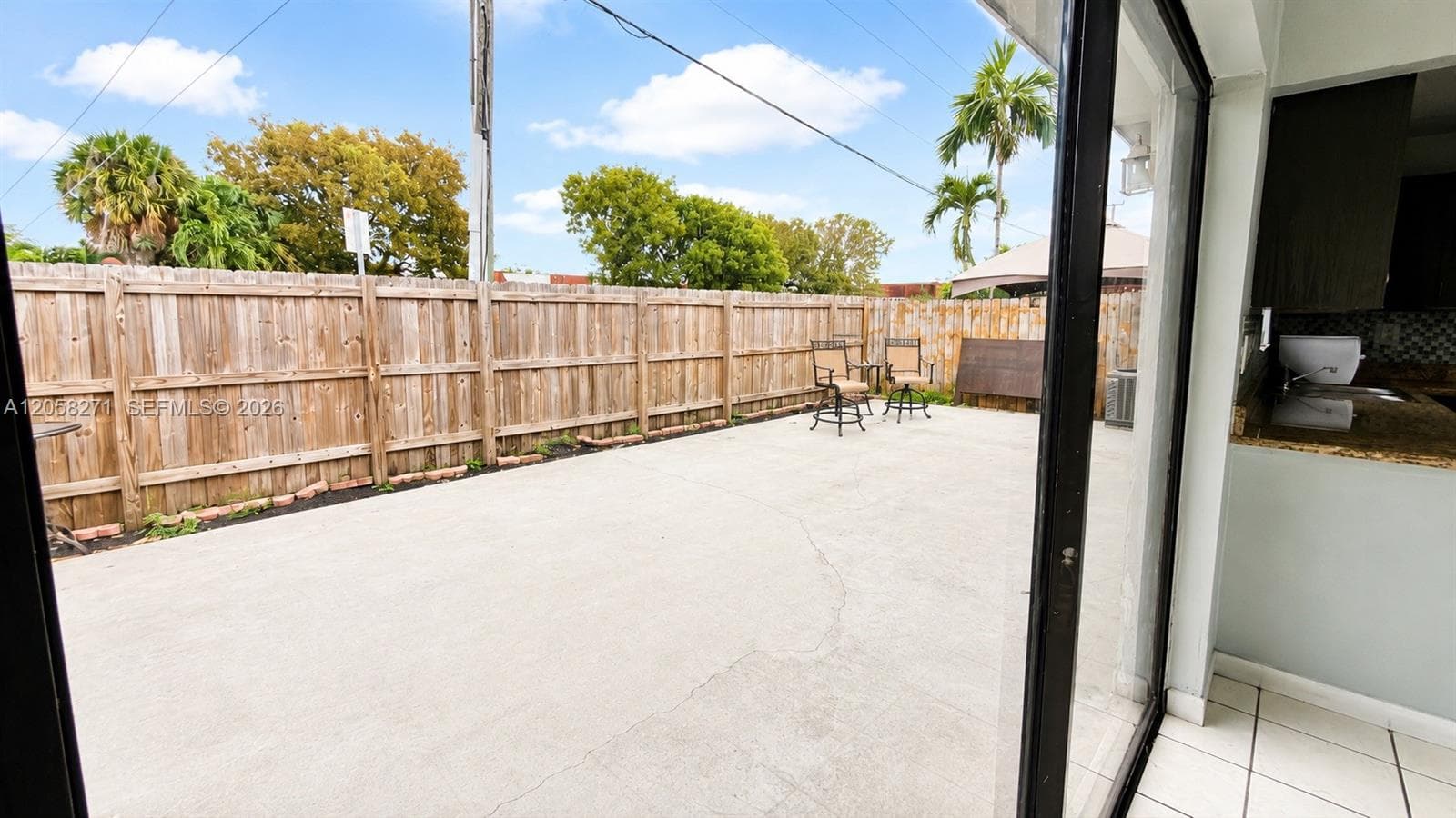 10900 NW 7th St # 101, Miami FL 33172 photo 5