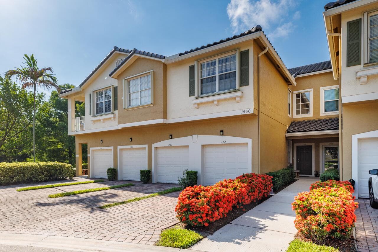 1560 SE Sheffield Terrace # 102, Stuart FL 34994