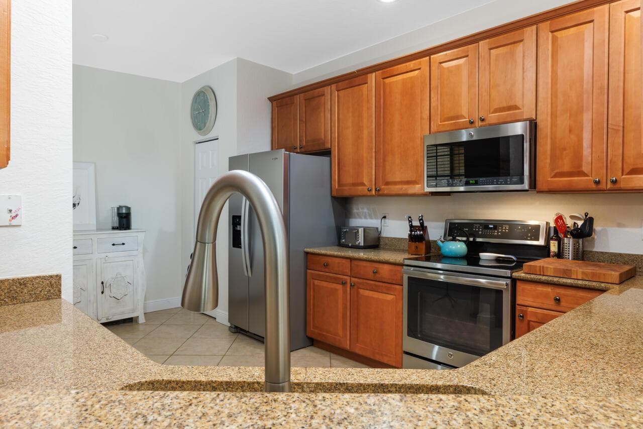1560 SE Sheffield Terrace # 102, Stuart FL 34994 photo 4