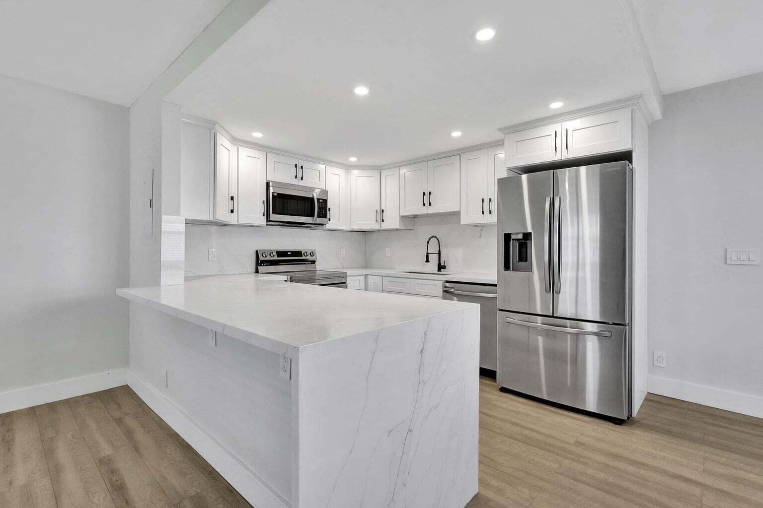 114 Brittany C, Delray Beach FL 33446 photo 2