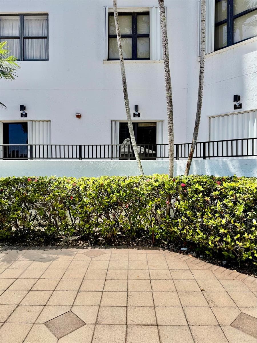 300 Three Islands Boulevard # 101, Hallandale Beach FL 33009 photo 5