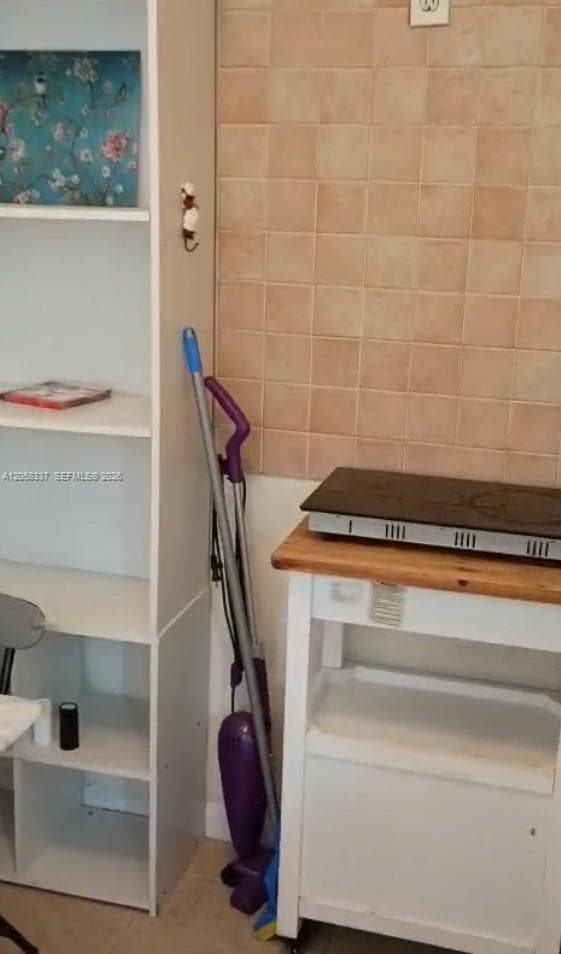 1145 NE 110th St # 1, Miami, FL 33161 photo 3
