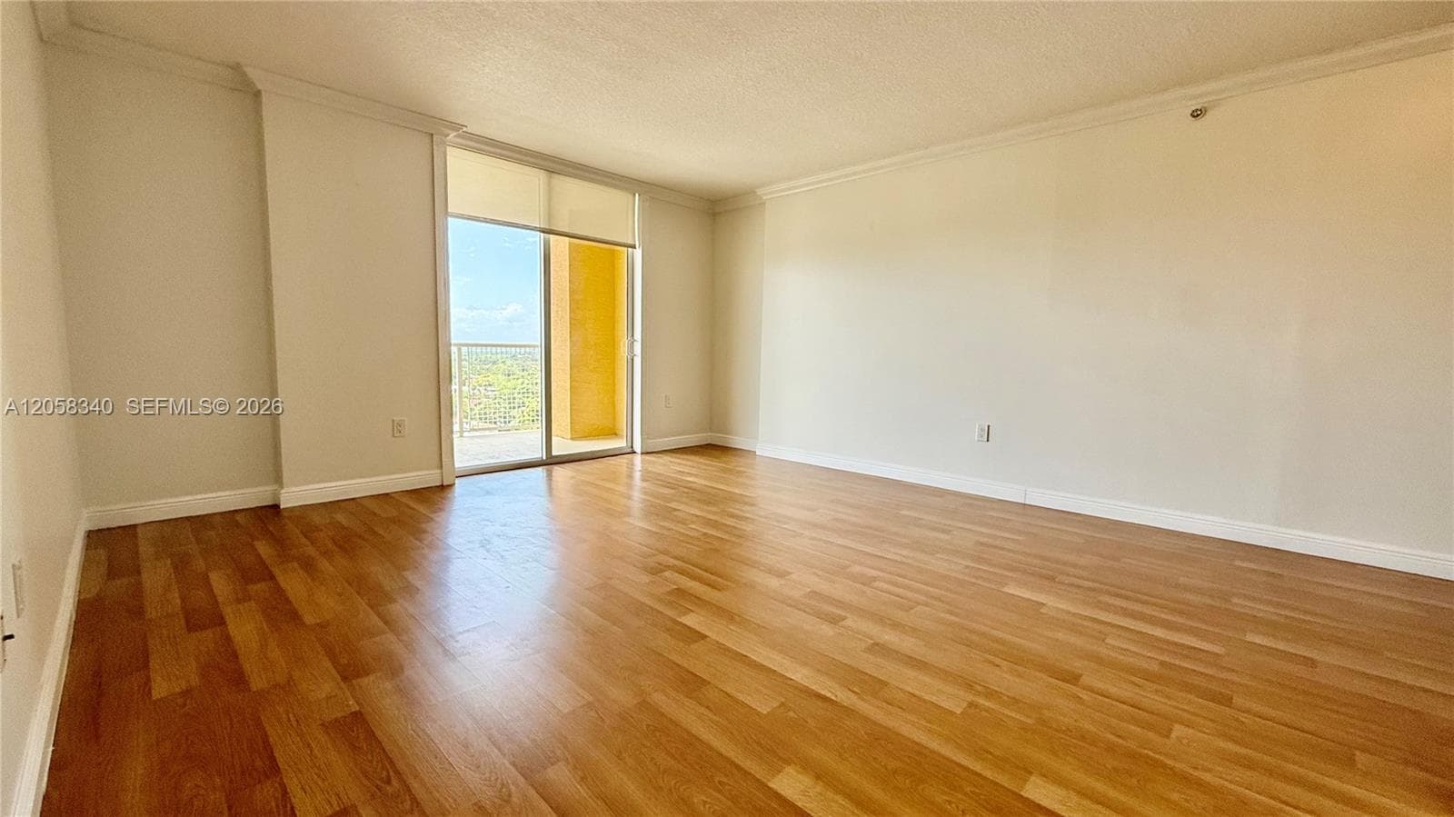 900 SW 8th St # 1501, Miami FL 33130 photo 4