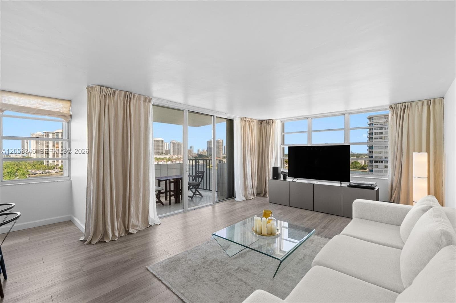 2780 NE 183rd St # 1216, Aventura FL 33160 photo 4