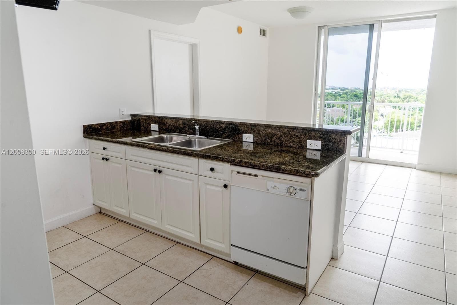 1 Glen Royal Pkwy # 809, Miami FL 33125 photo 2