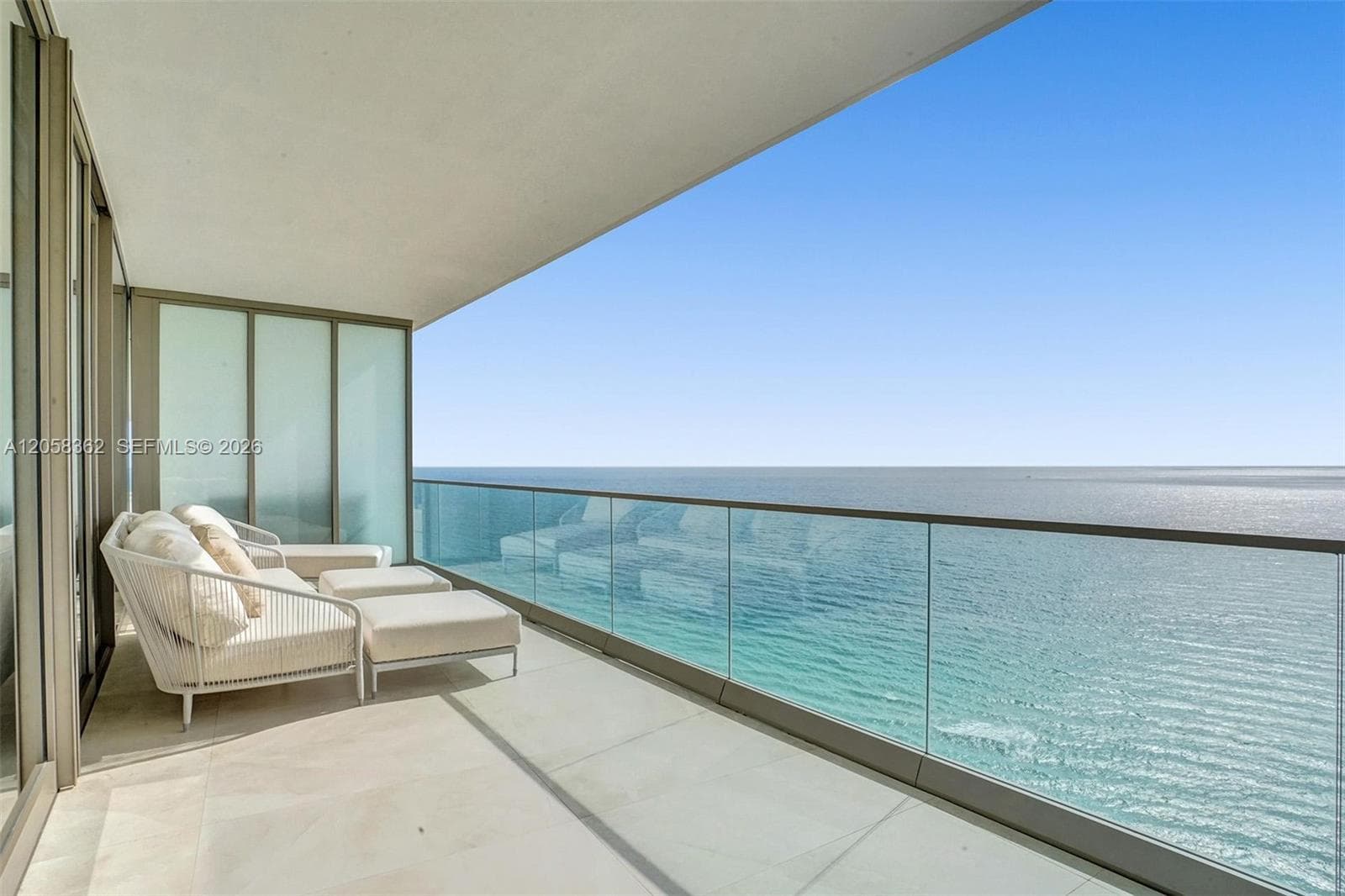 Residences by Armani/Casa photo 2