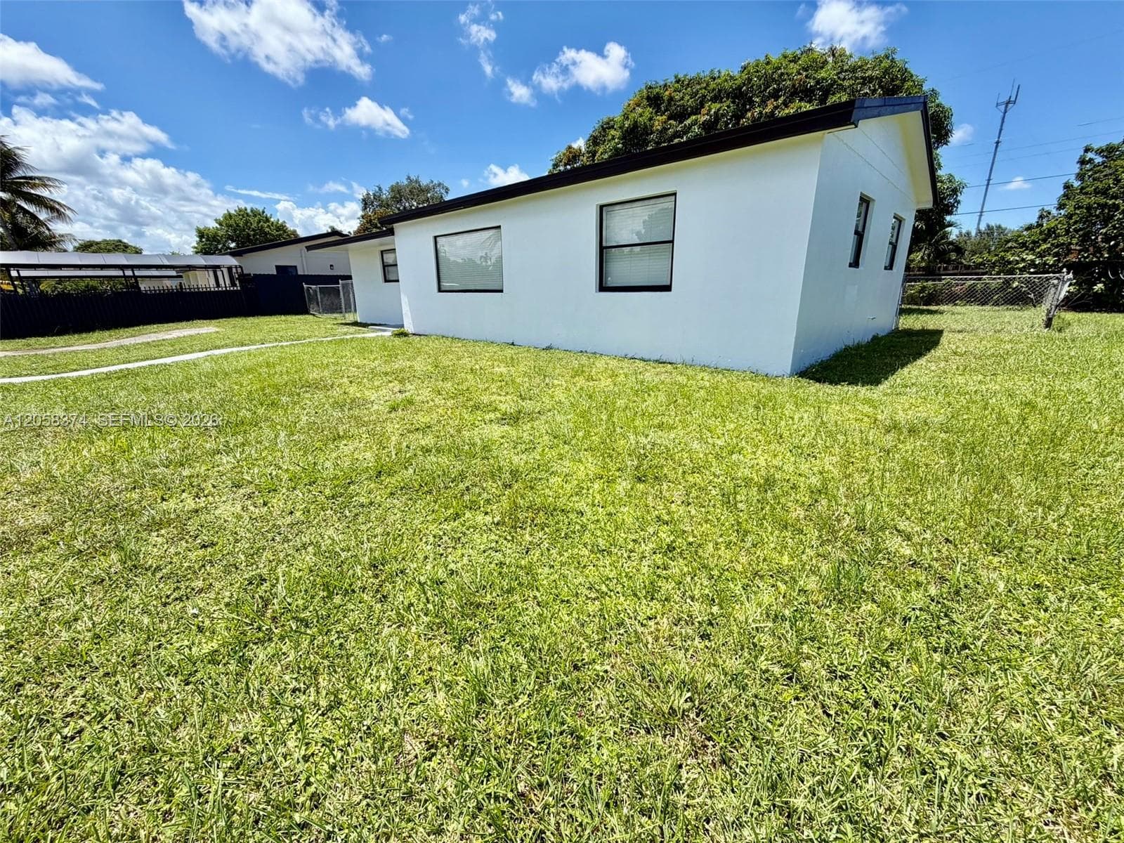 1101 NW 201st St, Miami Gardens FL 33169 photo 4