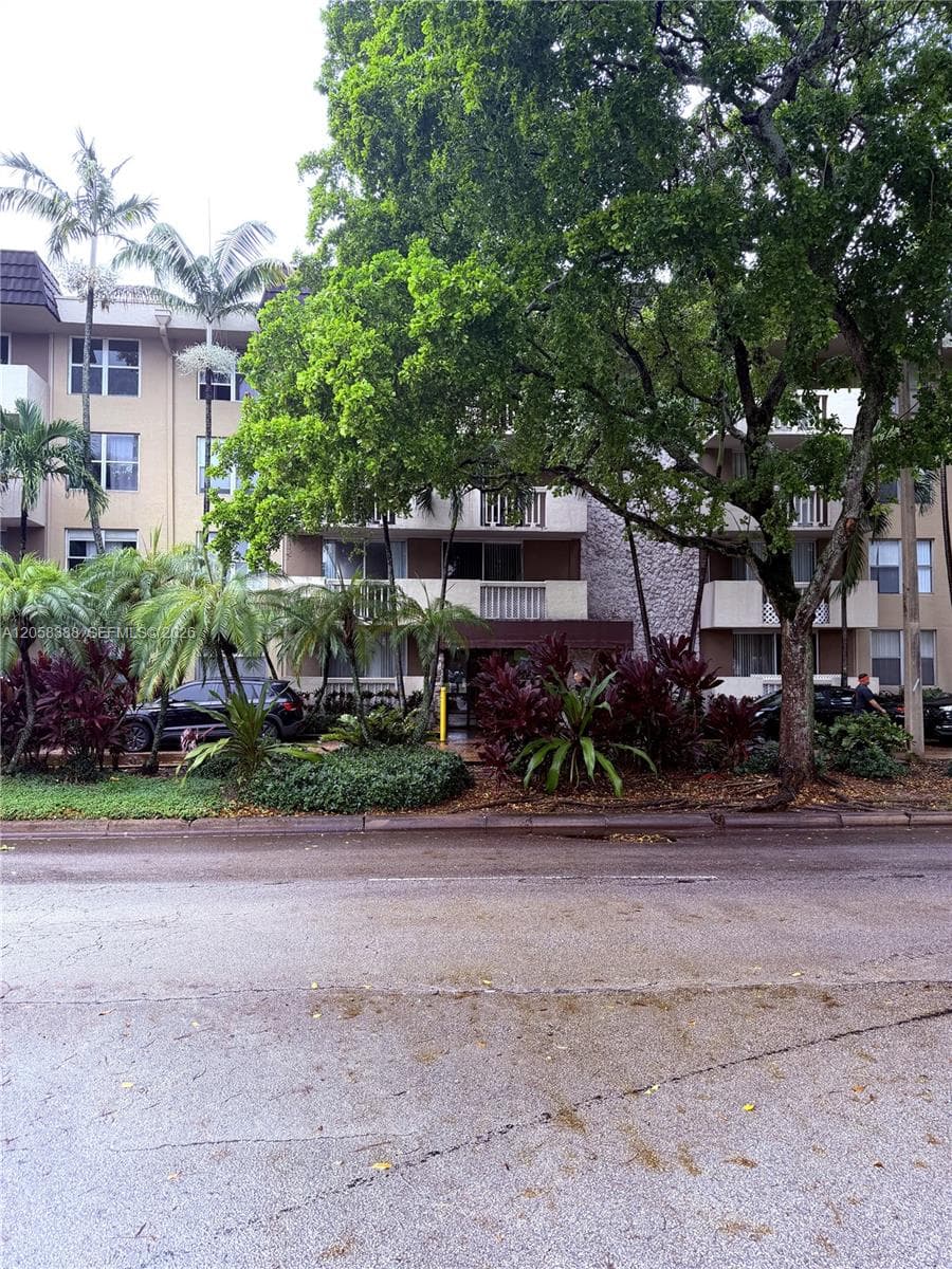 1800 Sans Souci Blvd # 336, North Miami FL 33181 photo 2