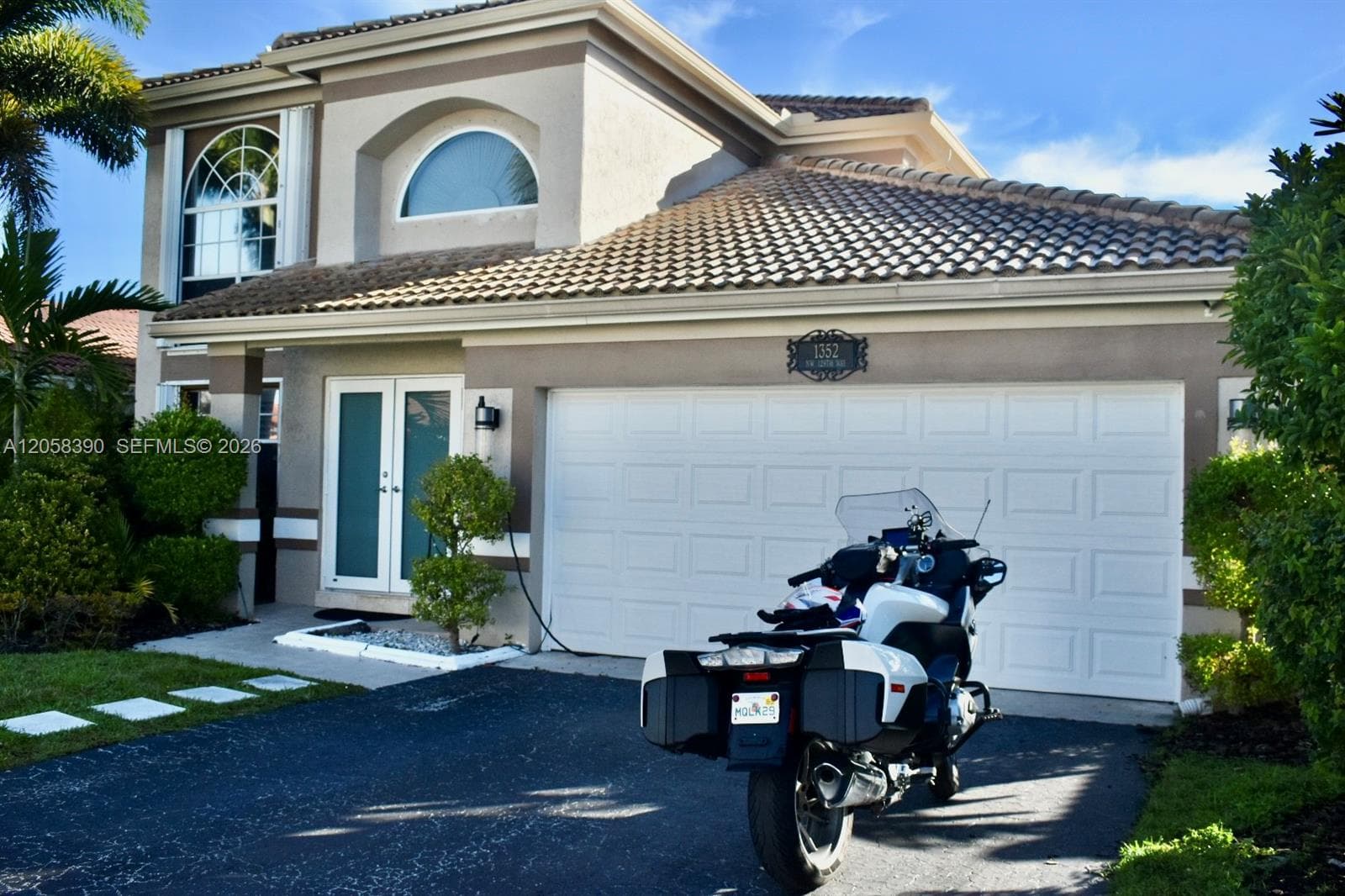 1352 NW 129th Way, Sunrise FL 33323 photo 2
