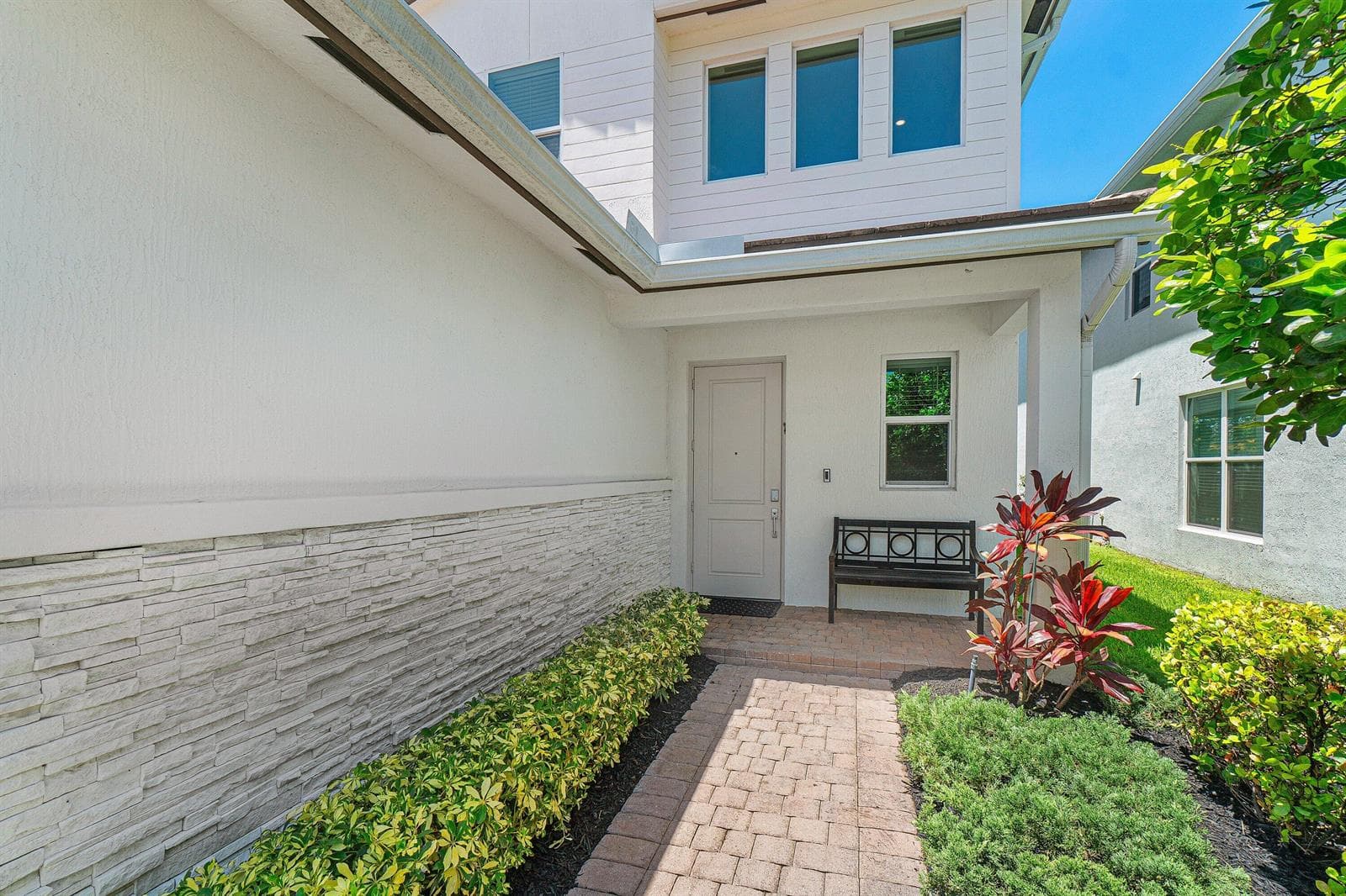 1091 Verde Court, Deerfield Beach FL 33064 photo 2