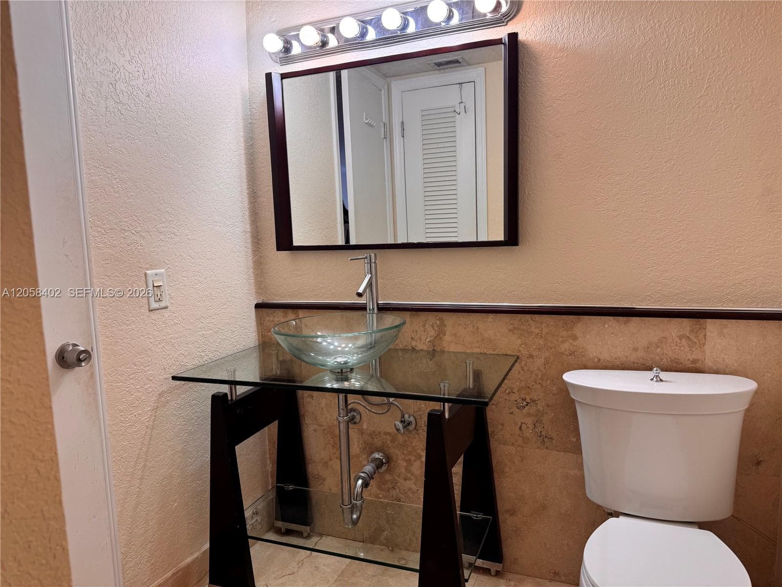2640 NE 135th St # 406, North Miami, FL 33181 photo 5