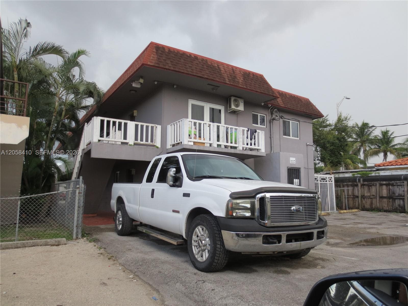 85 W 28th St, Hialeah FL 33010 photo 4