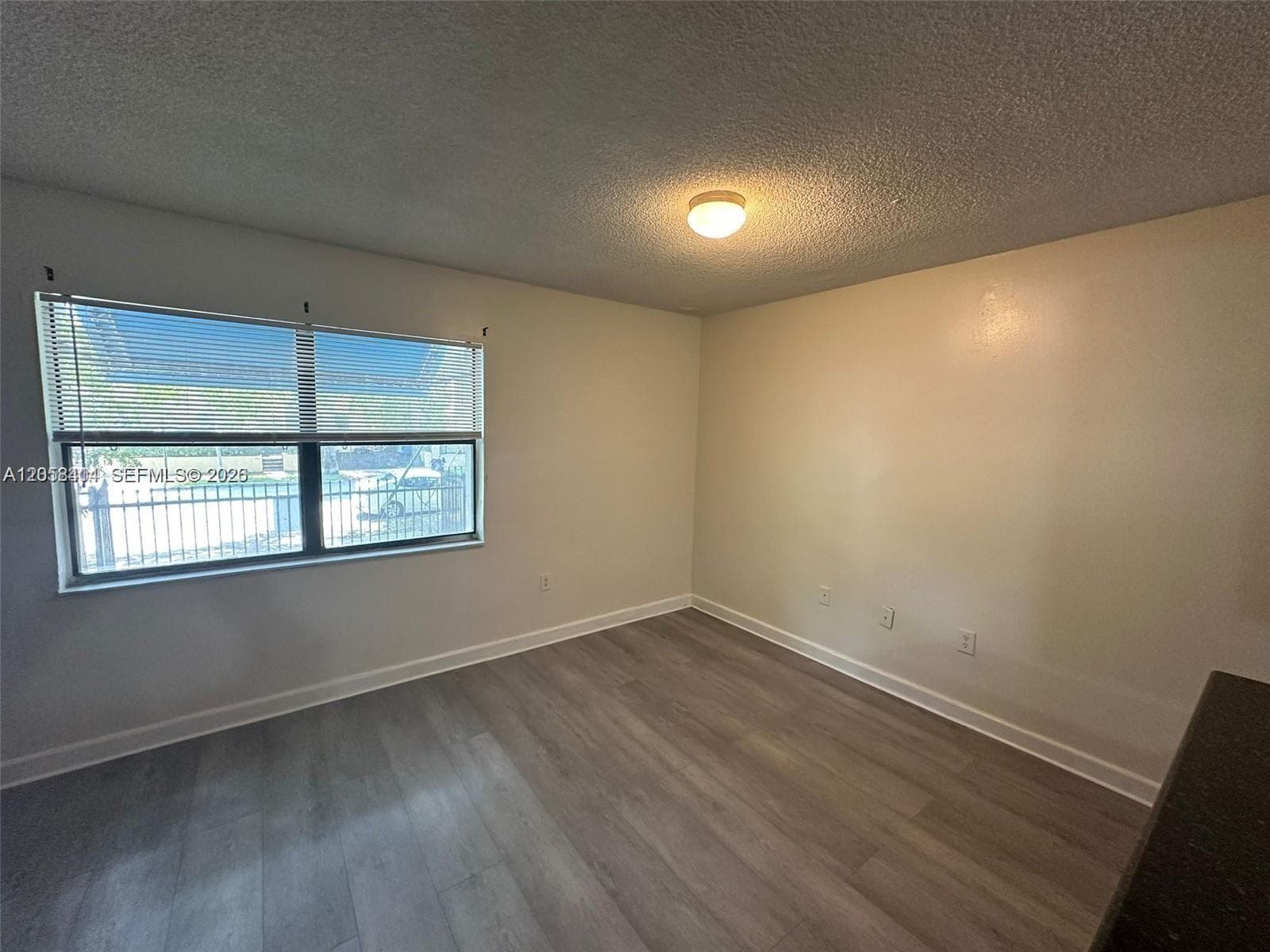 950 NW 11th St # 1C, Miami, FL 33136 photo 2