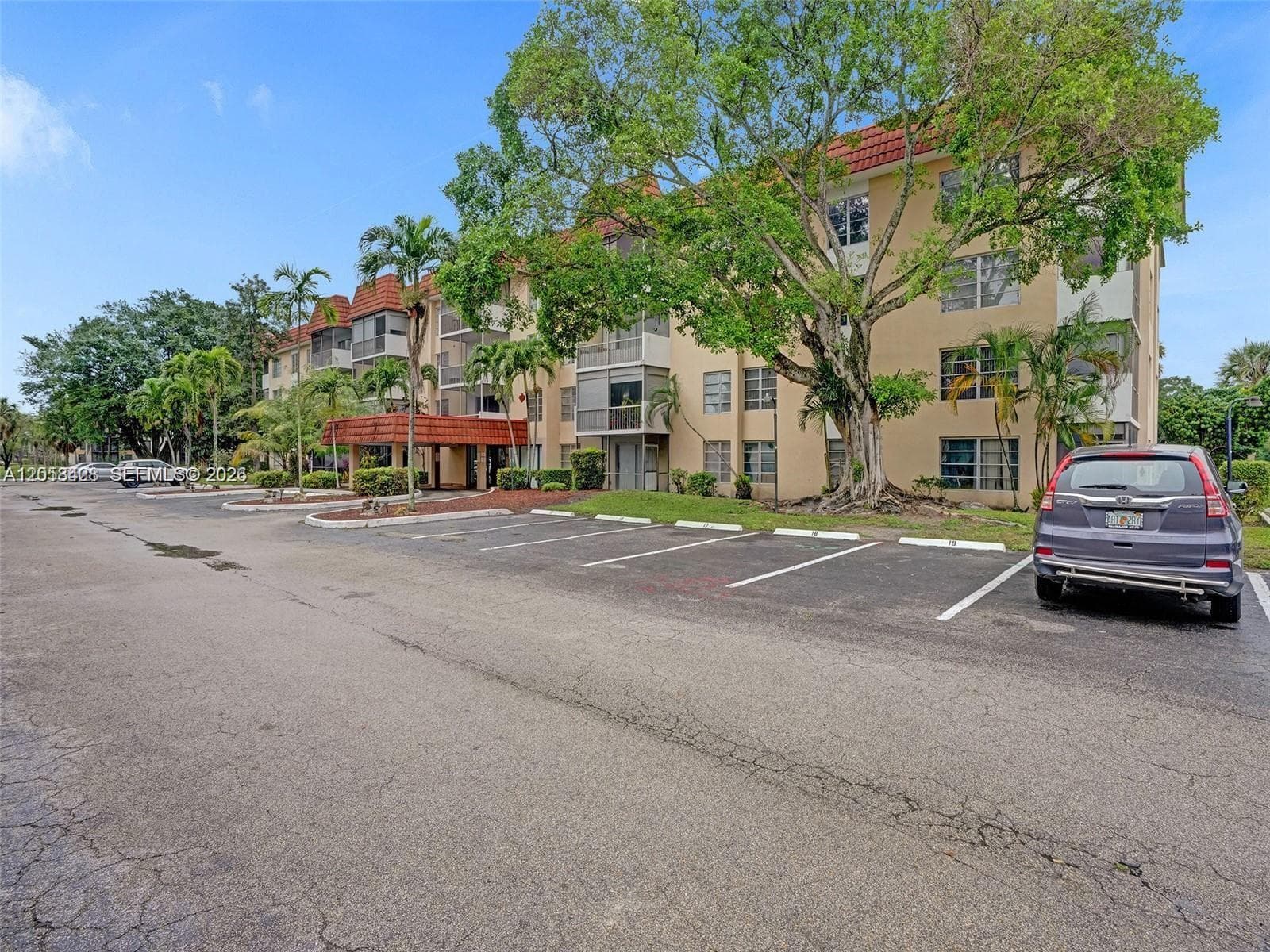 4166 Inverrary Dr # 403, Lauderhill FL 33319 photo 2