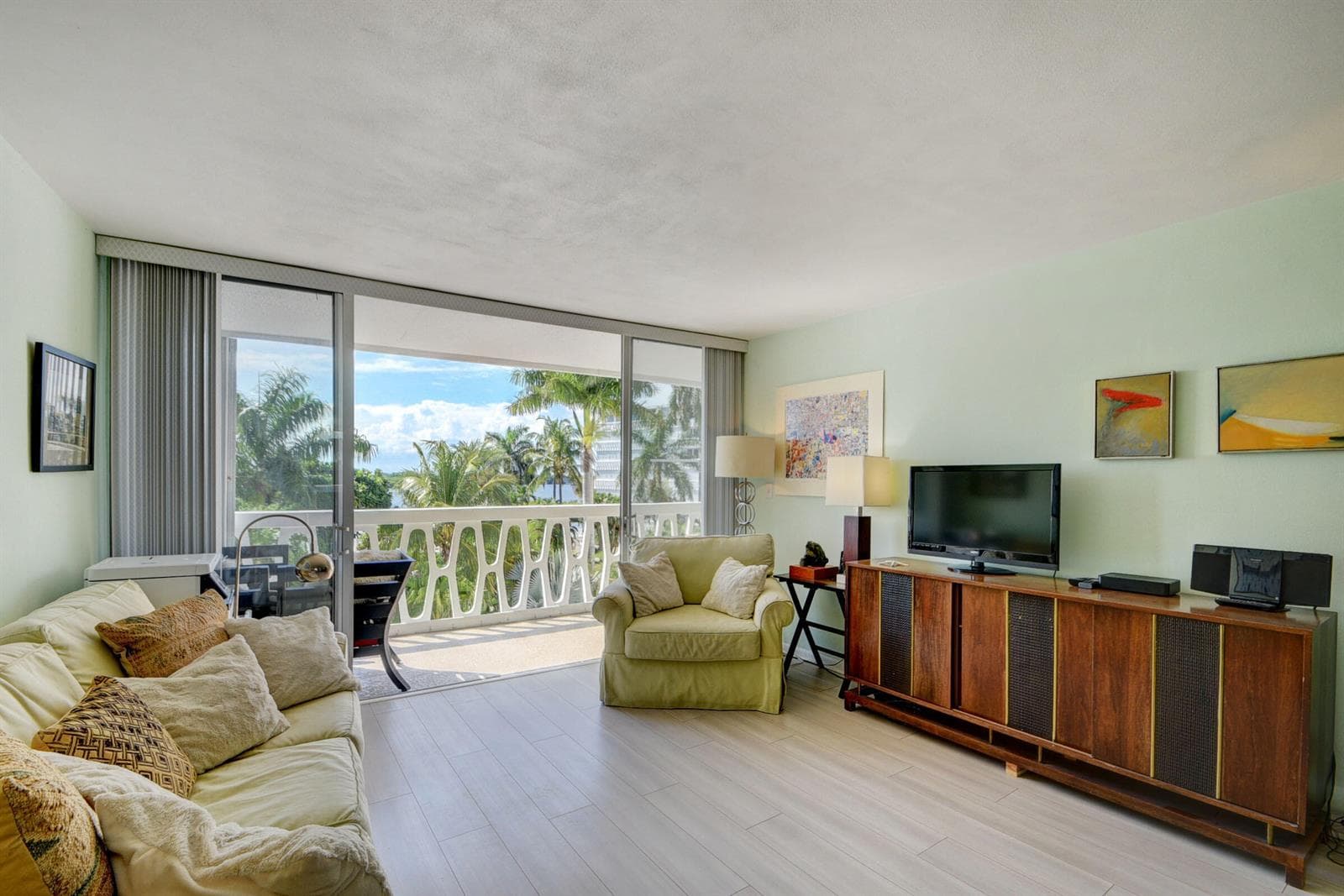 2505 S Ocean Boulevard # 403, Palm Beach FL 33480 photo 2