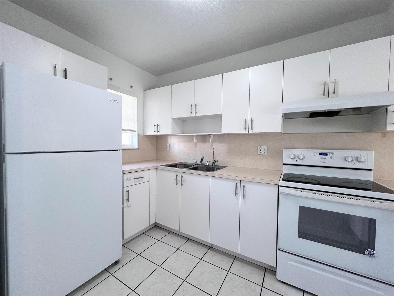 519 W 68th Street # 4, Hialeah FL 33014 photo 3