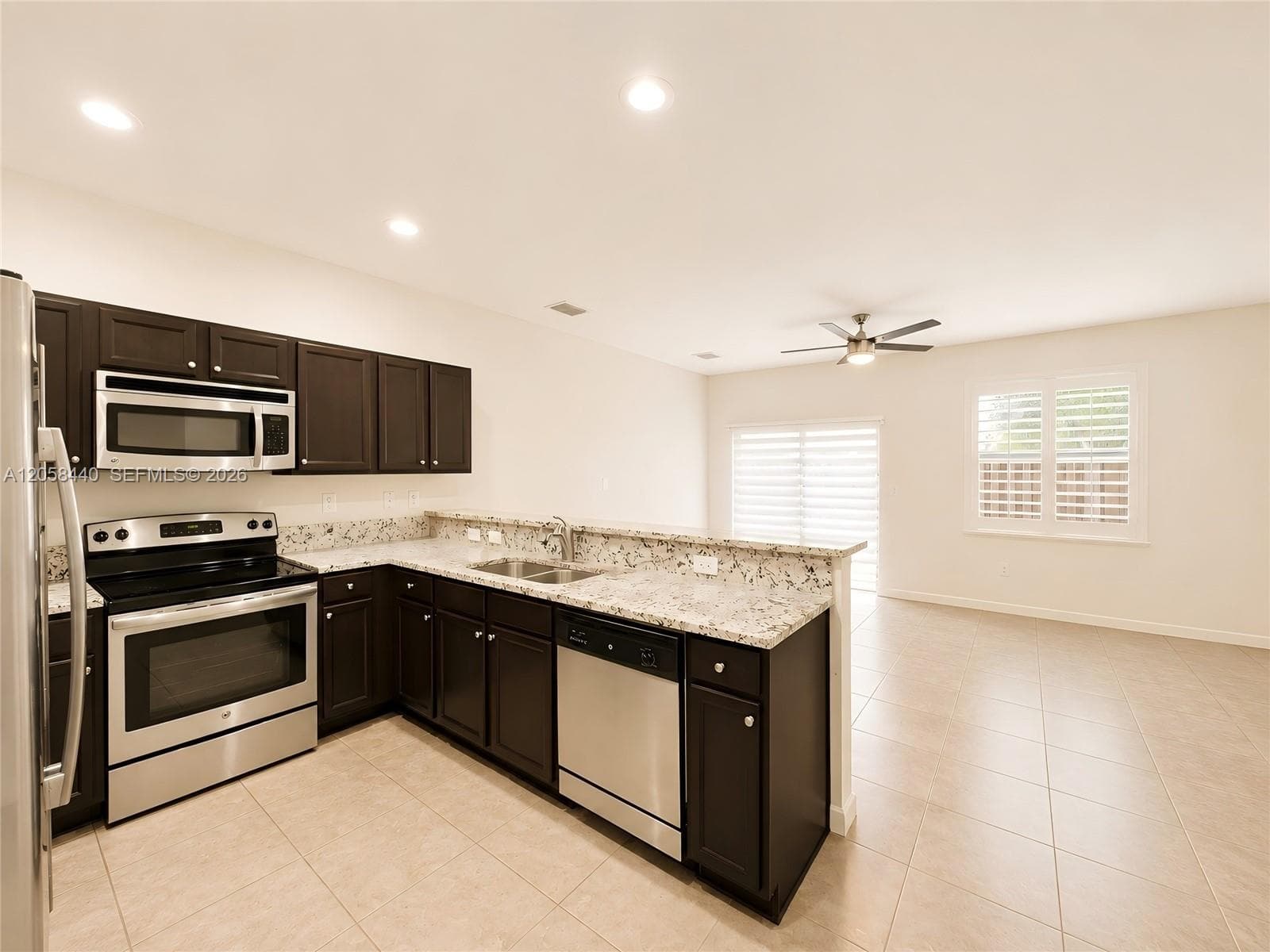 11362 SW 151st Ave, Miami FL 33196 photo 4