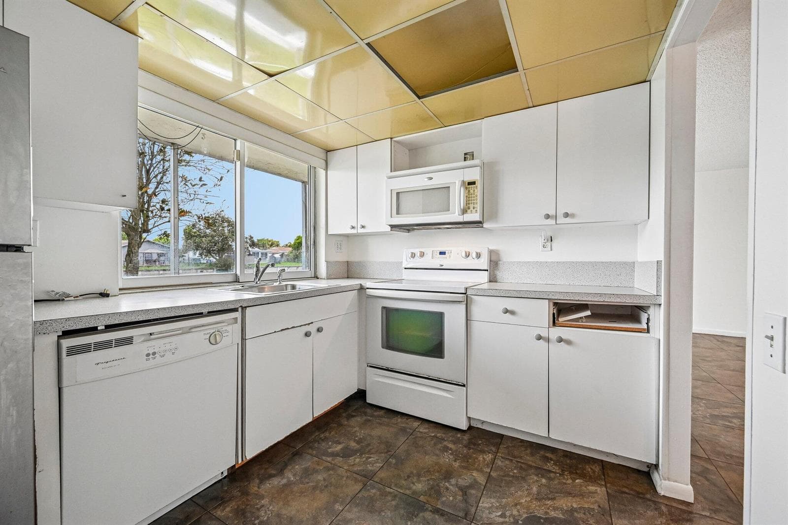 9150 LIME BAY Boulevard # 103, Tamarac FL 33321 photo 5