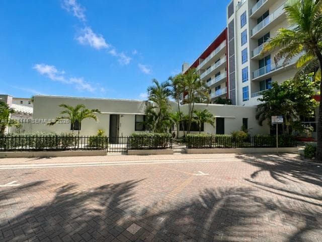 323 Fillmore St # 10, Hollywood FL 33019