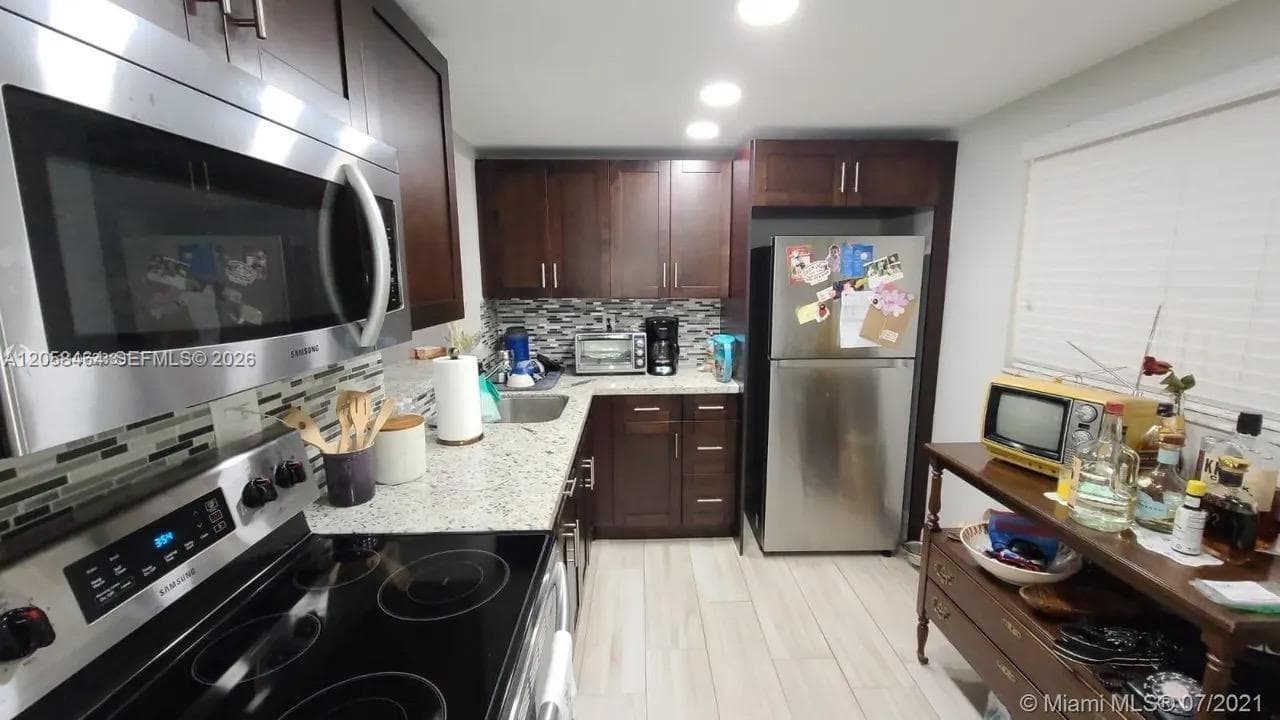 8015 SW 107th Ave # 222, Miami, FL 33173 photo 2