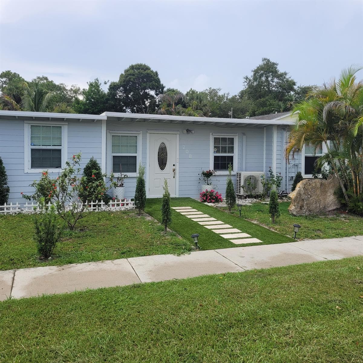 208 Edmund Street, Jupiter FL 33458 photo 3