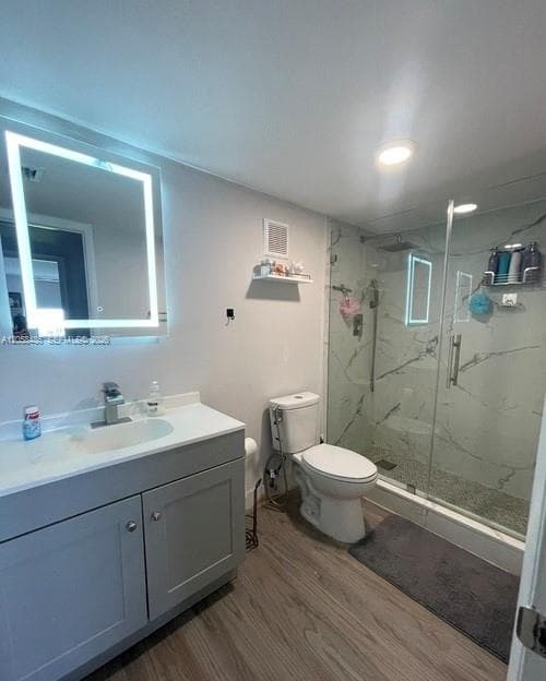 671 NE 195th St # 404E, Miami FL 33179 photo 4