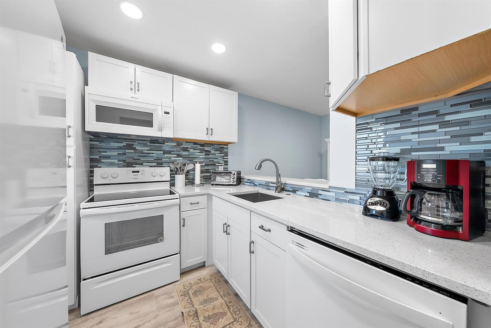 3851 N OCEAN Boulevard # 202, Gulf Stream FL 33483 photo 3