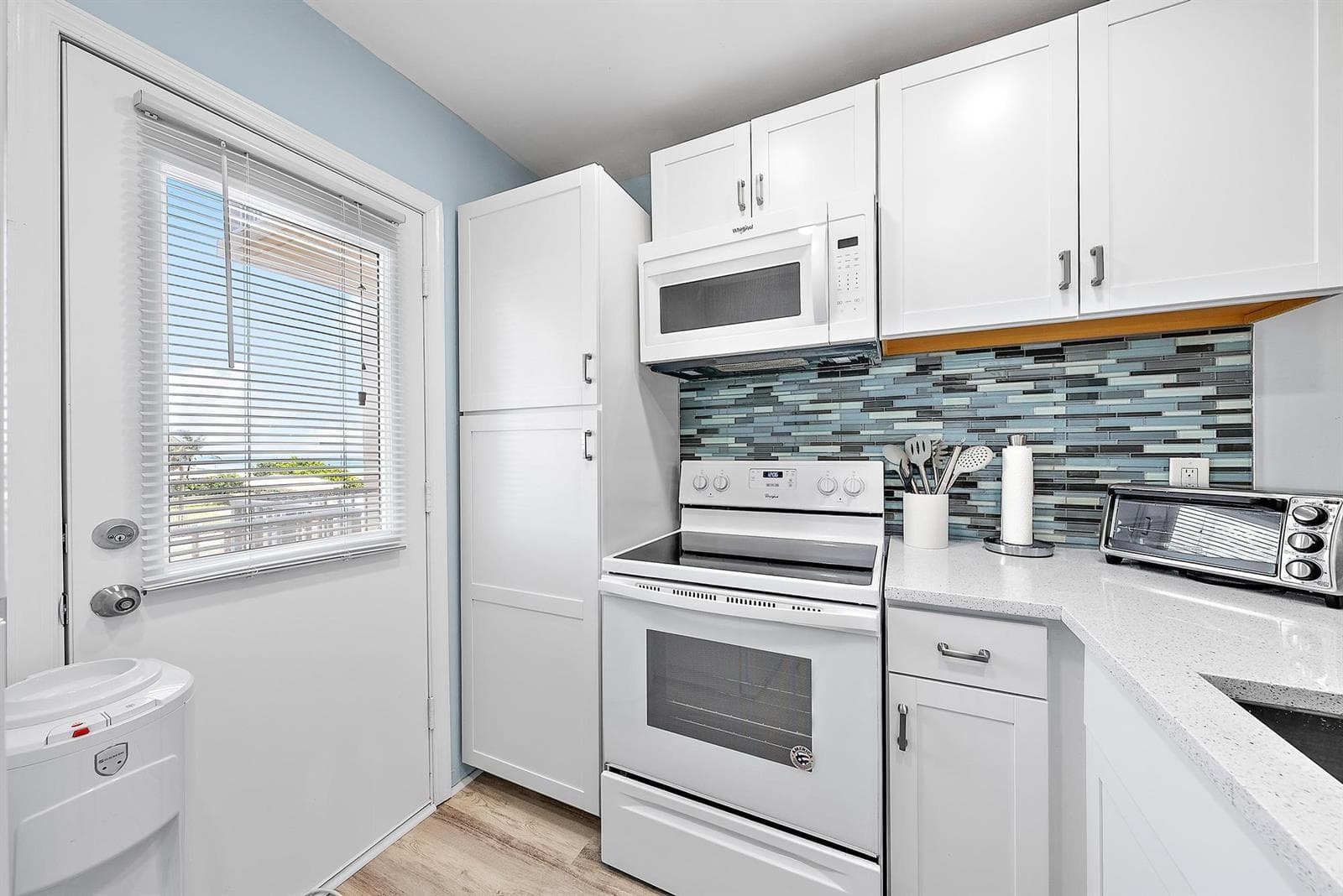 3851 N OCEAN Boulevard # 202, Gulf Stream FL 33483 photo 4