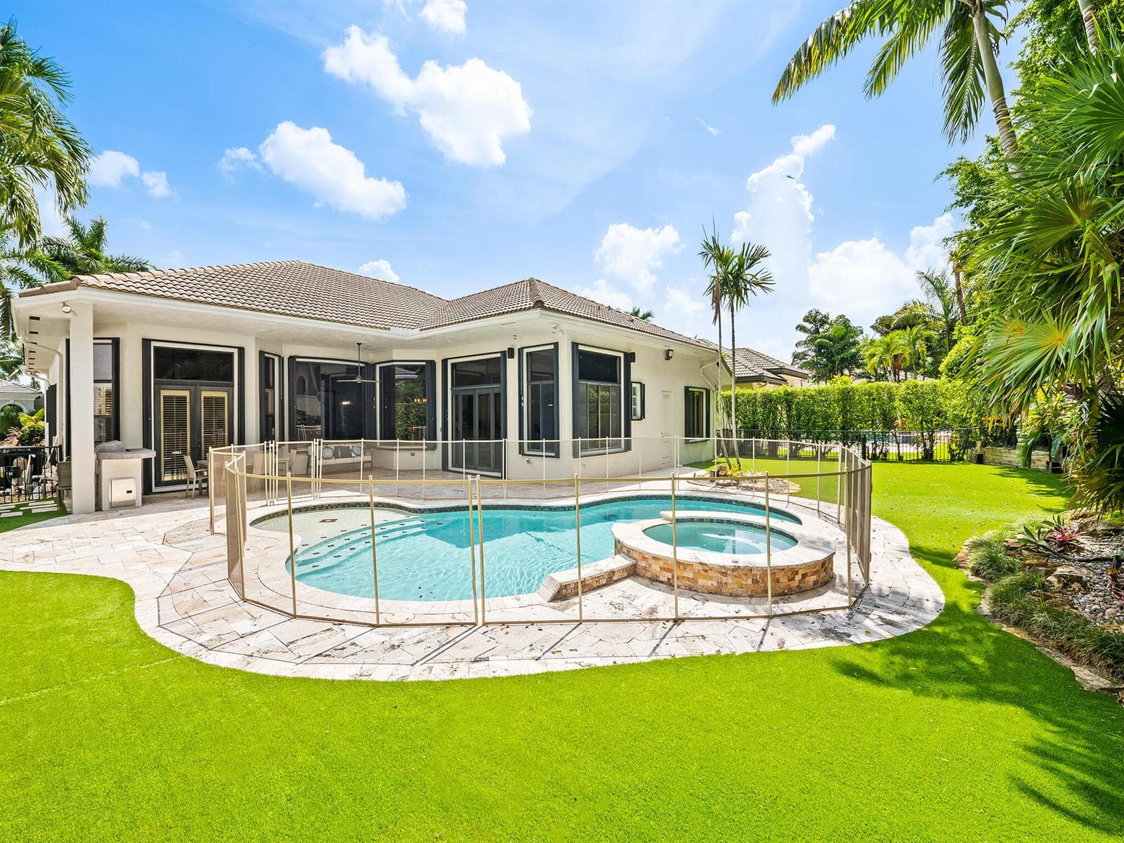 10800 Blue Palm Street, Plantation FL 33324 photo 3