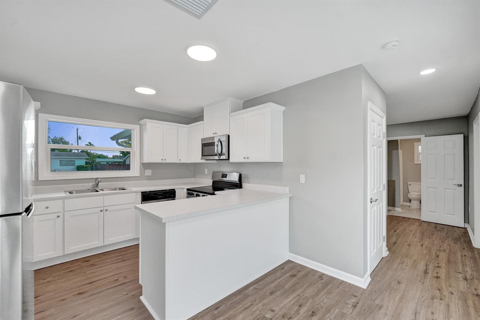 3330 SW 18TH Street, Fort Lauderdale FL 33312 photo 2