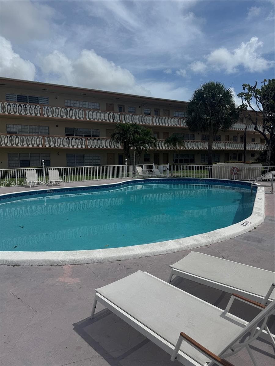 11855 NE 19th Dr # 22, North Miami FL 33181