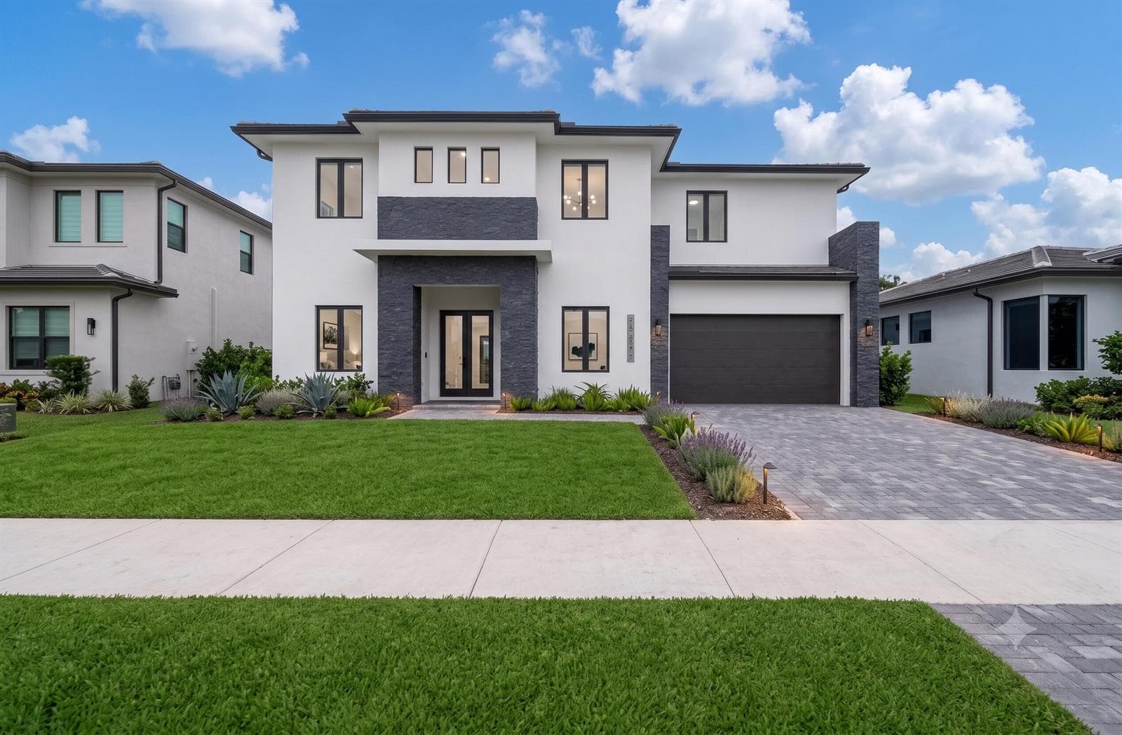 13044 DAVIE OAKS Drive, Davie FL 33325