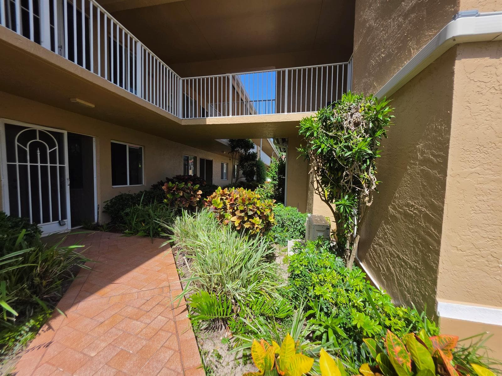 5951 REGAL GLEN Drive # 104, Boynton Beach FL 33437 photo 4