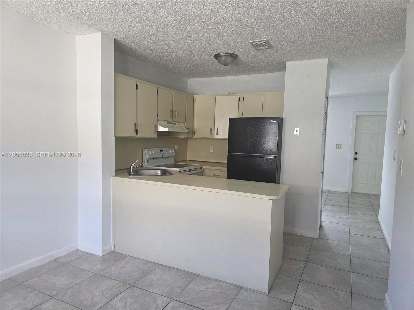 5525 W 24th Way # 11, Hialeah FL 33016 photo 3