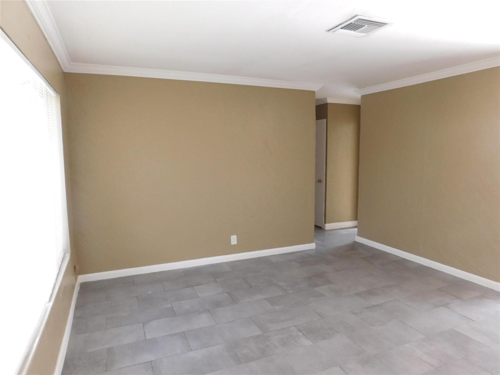 1511 SW 63RD Avenue, North Lauderdale FL 33068 photo 3