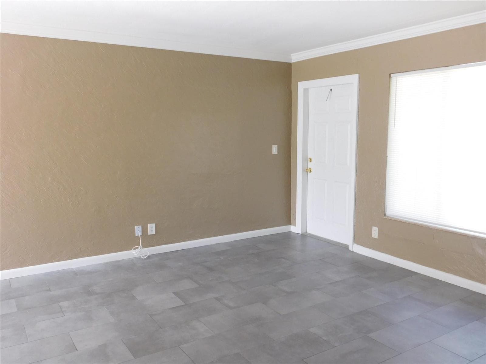 1511 SW 63RD Avenue, North Lauderdale FL 33068 photo 4