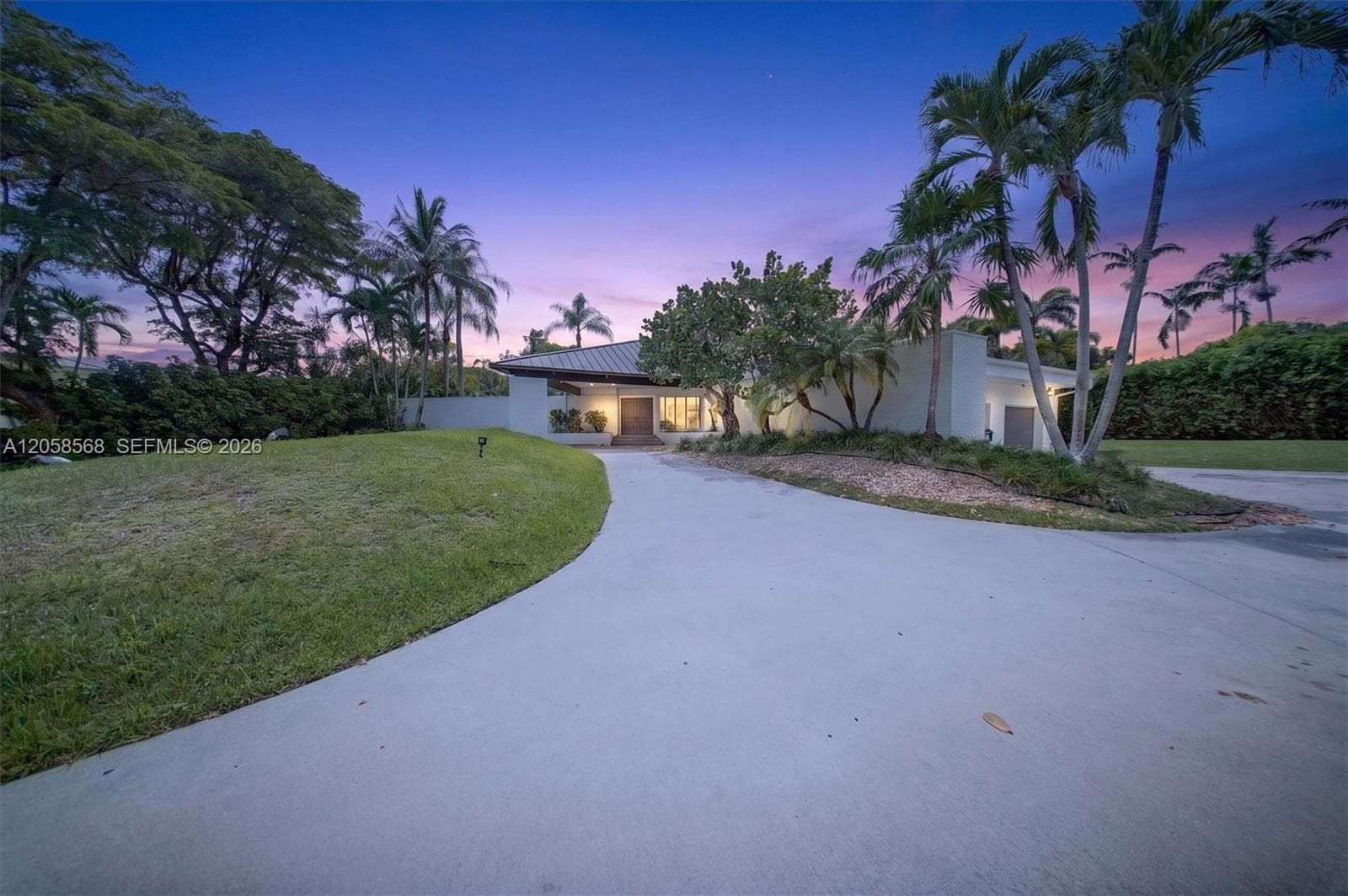8925 SW 102nd Ter, Miami FL 33176
