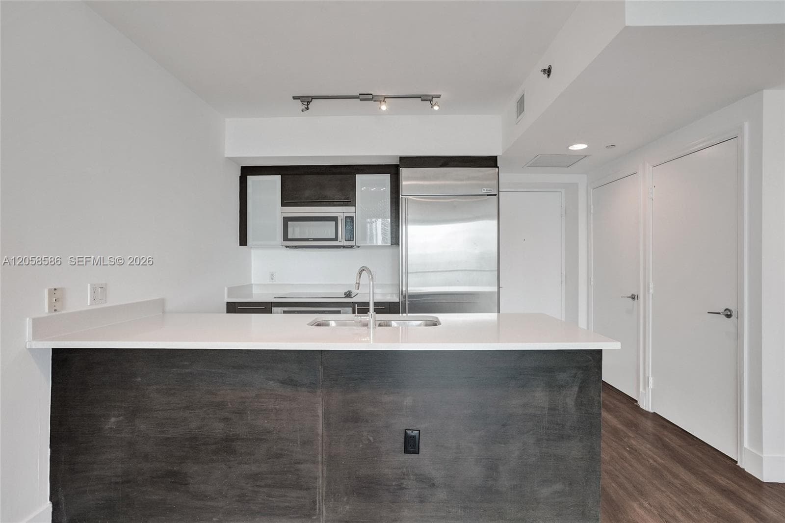 55 SE 6th St # 3604, Miami FL 33131 photo 5