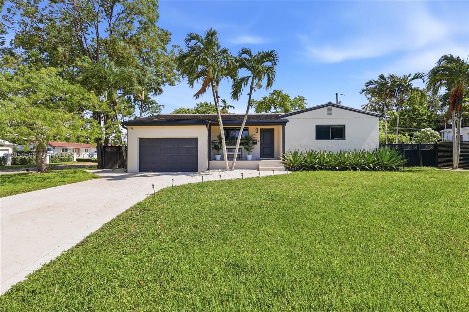 6321 SW 21st St, Miami FL 33155 photo 2
